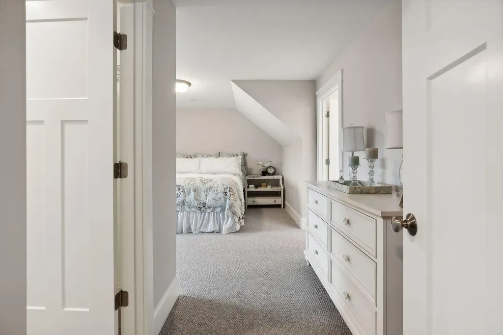 193 Falcon Crest Drive Gorham ME 04038