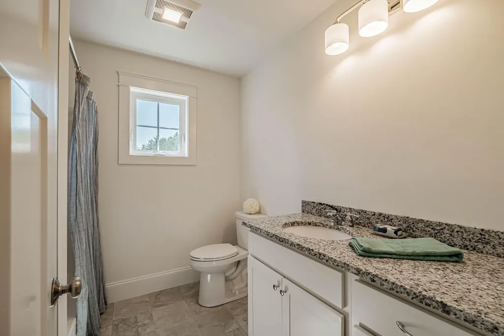 193 Falcon Crest Drive Gorham ME 04038