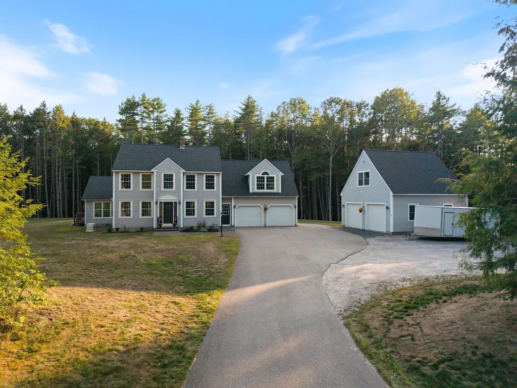15 Silver Brook Circle Scarborough ME 04074