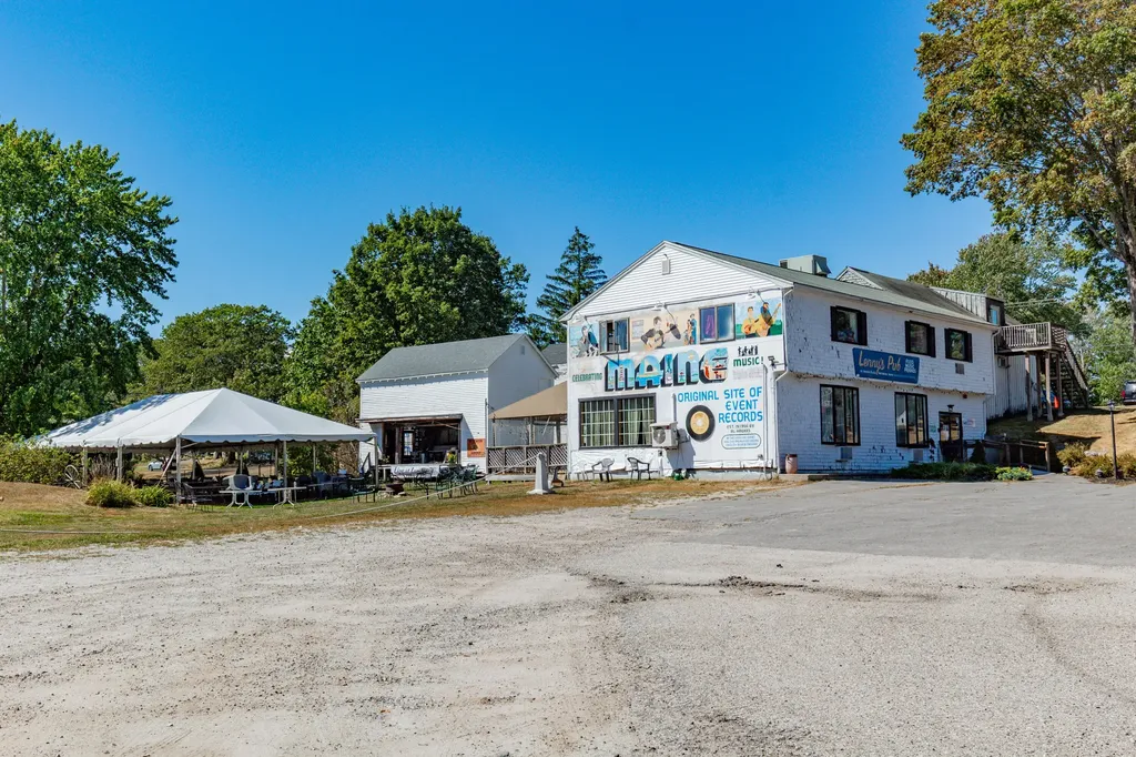 10 Hardy Road Westbrook ME 04092