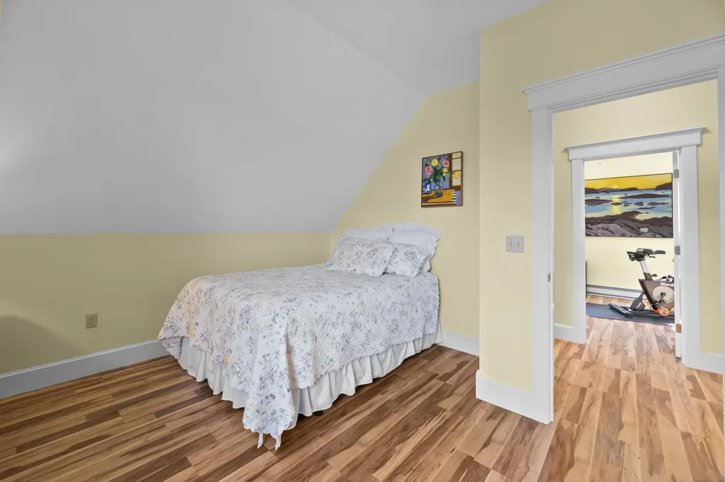11 Island Lane Edgecomb ME 04556