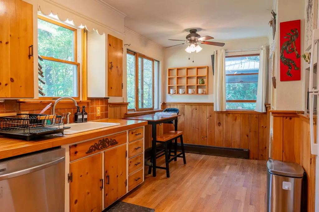471 Duck Pond Road Westbrook ME 04092
