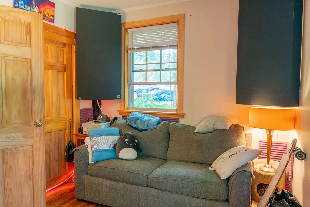 471 Duck Pond Road Westbrook ME 04092