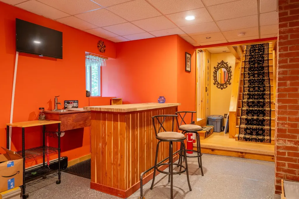 471 Duck Pond Road Westbrook ME 04092
