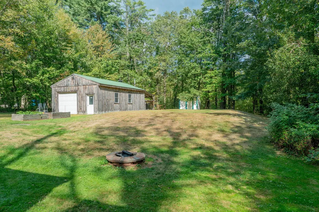 471 Duck Pond Road Westbrook ME 04092