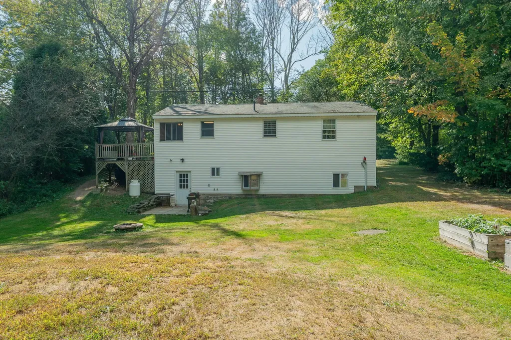 471 Duck Pond Road Westbrook ME 04092