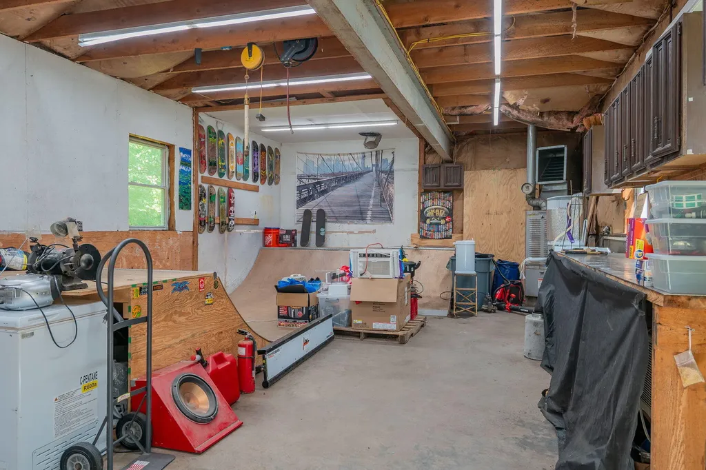 471 Duck Pond Road Westbrook ME 04092
