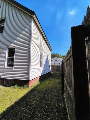10 Rangeley Place Rumford ME 04276