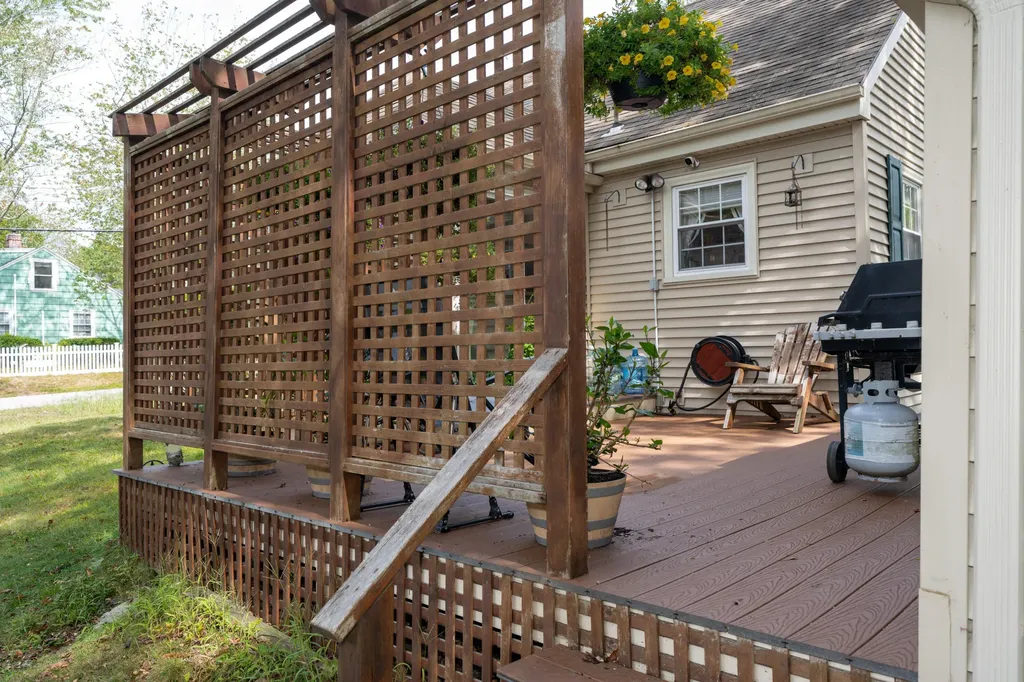 124 Westbrook Street South Portland ME 04106