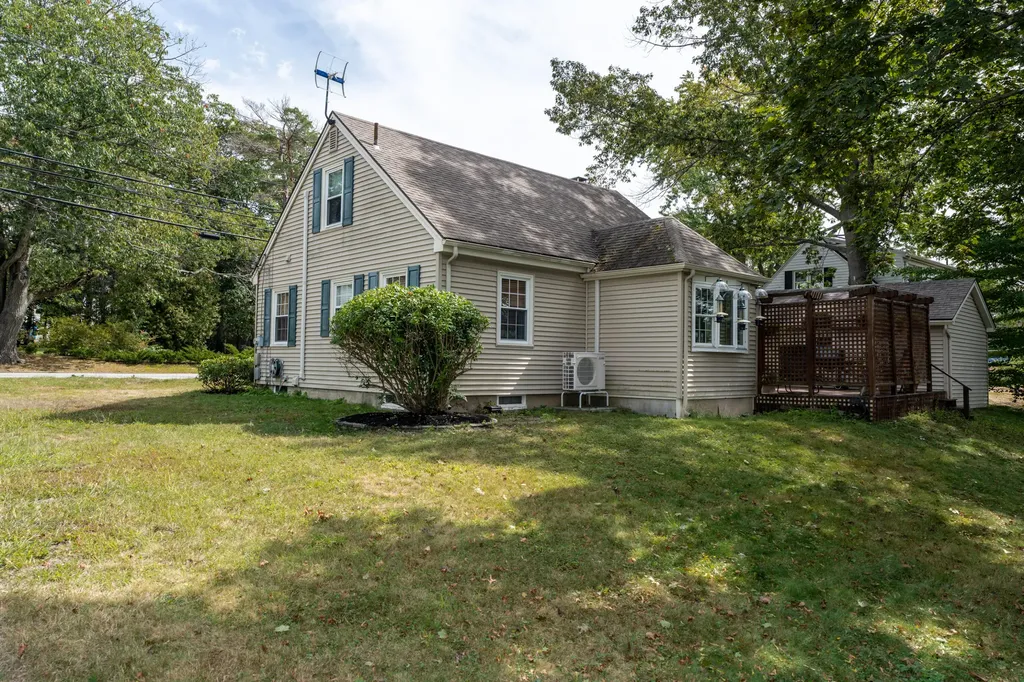 124 Westbrook Street South Portland ME 04106