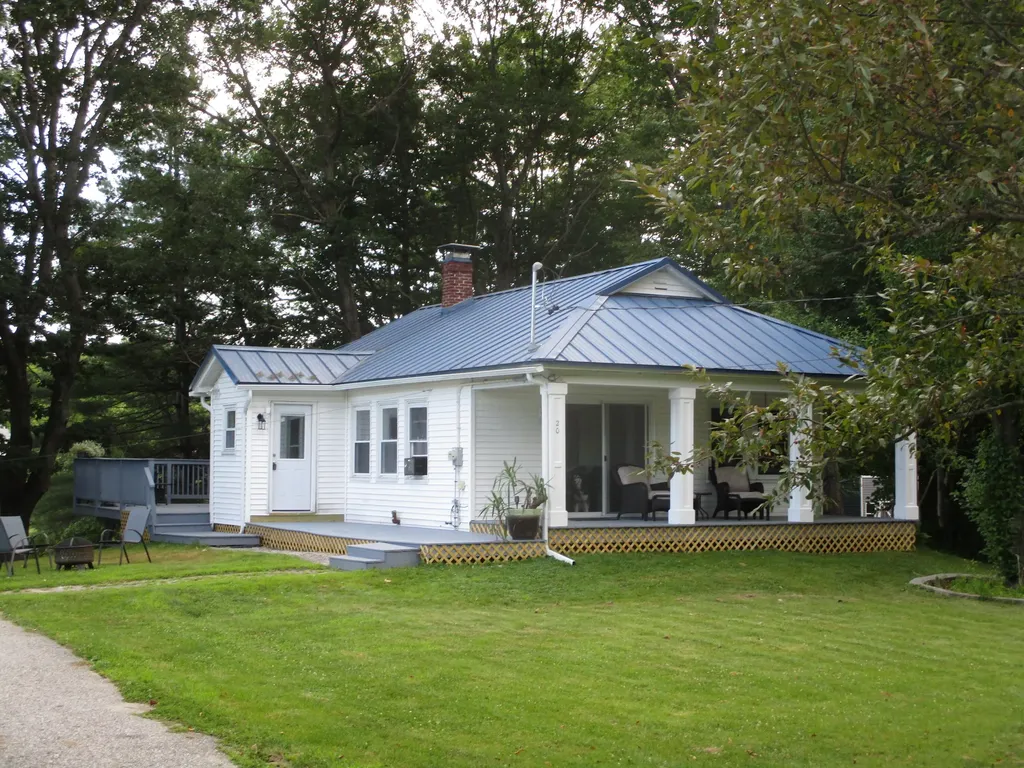 20 Towle Avenue Auburn ME 04210