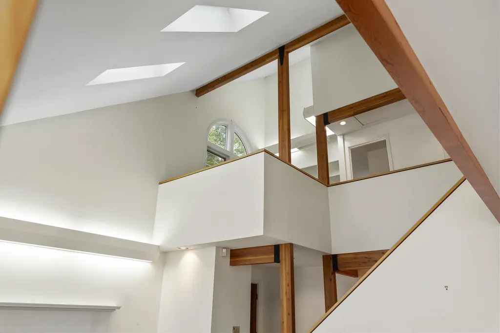 28 Orne Lane Cushing ME 04563