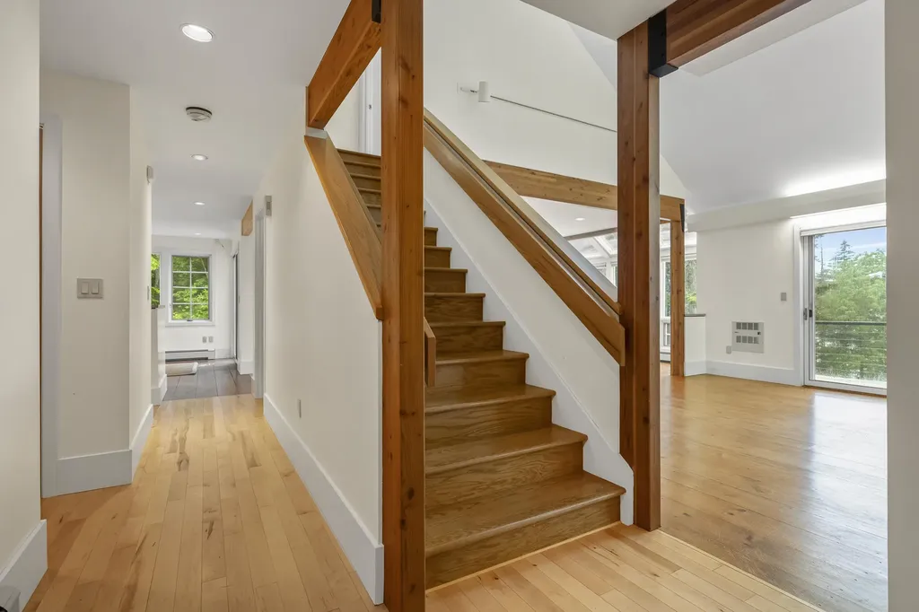 28 Orne Lane Cushing ME 04563