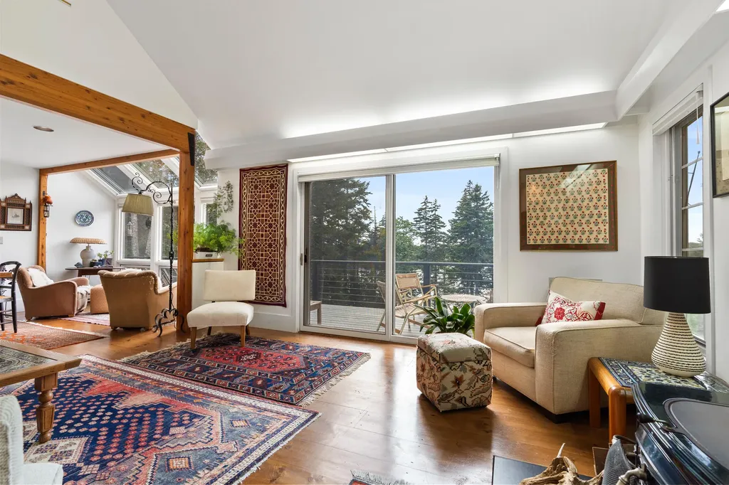 28 Orne Lane Cushing ME 04563