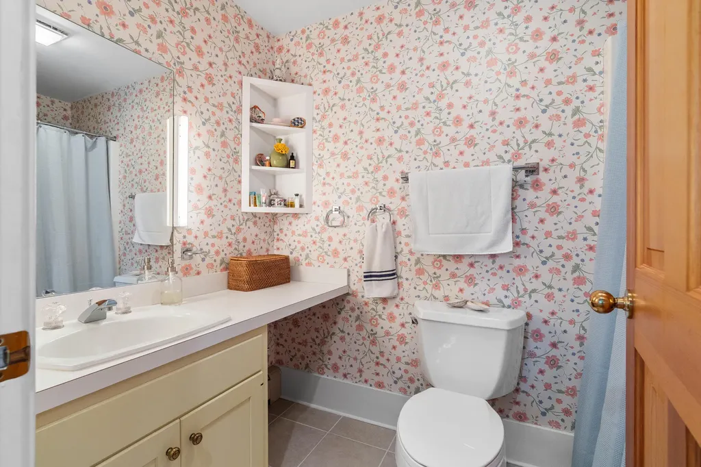 28 Orne Lane Cushing ME 04563