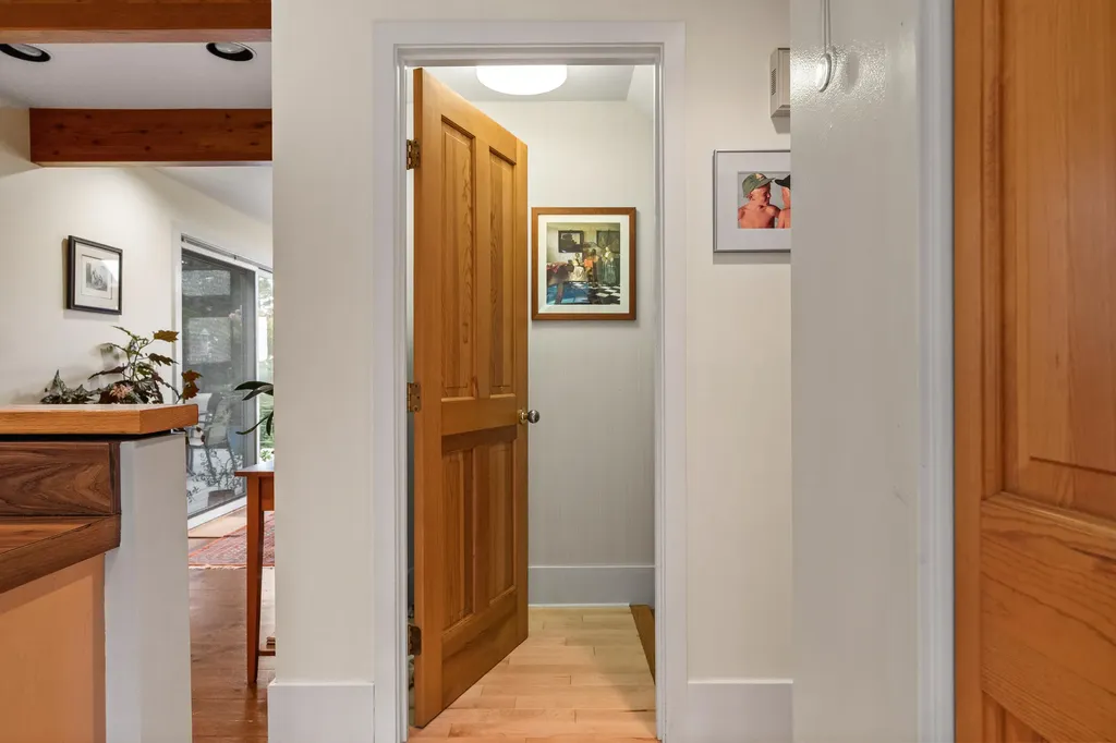 28 Orne Lane Cushing ME 04563