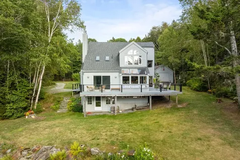 28 Orne Lane Cushing ME 04563