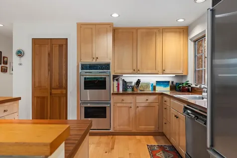 28 Orne Lane Cushing ME 04563