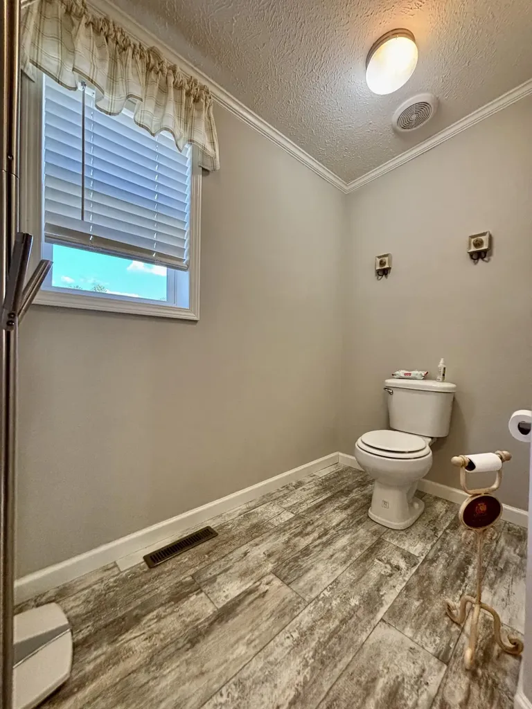 26 Stanley Drive Lisbon ME 04250