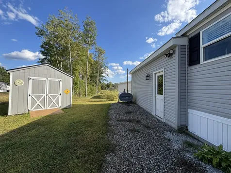 26 Stanley Drive Lisbon ME 04250