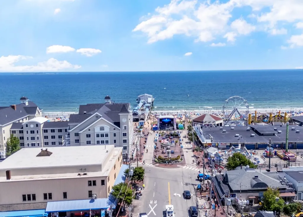 185 E Grand Avenue Old Orchard Beach ME 04064