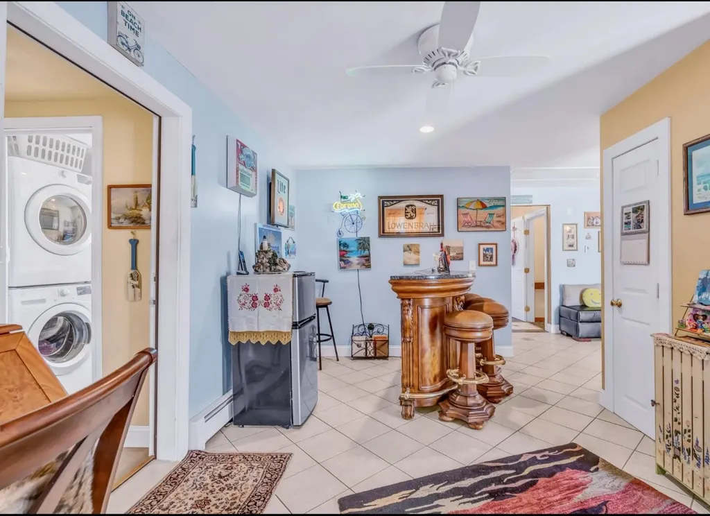 185 E Grand Avenue Old Orchard Beach ME 04064