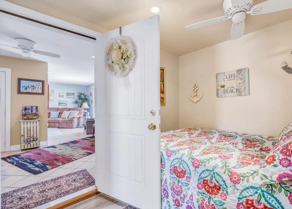 185 E Grand Avenue Old Orchard Beach ME 04064