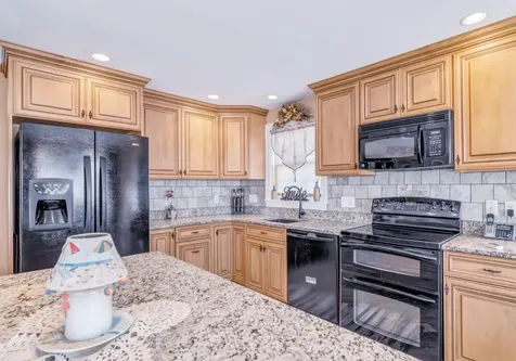 185 E Grand Avenue Old Orchard Beach ME 04064