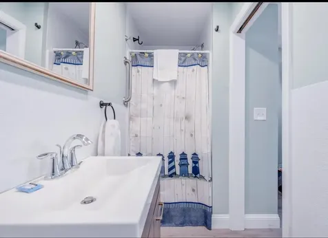 185 E Grand Avenue Old Orchard Beach ME 04064