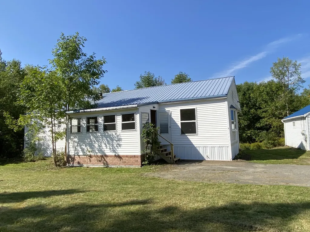 263 & 265 Stetson Road Corinna ME 04928