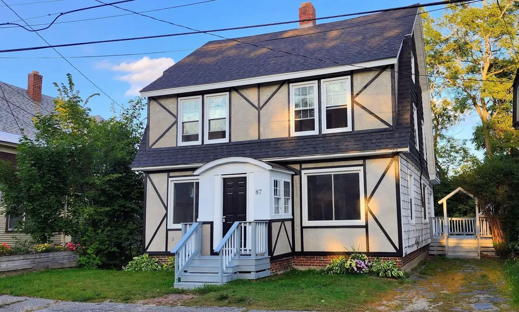 87 Highland Avenue Millinocket ME 04462