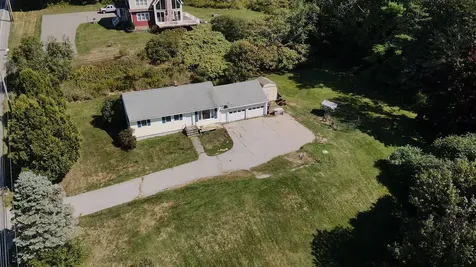 455 Billings Road Hermon ME 04401