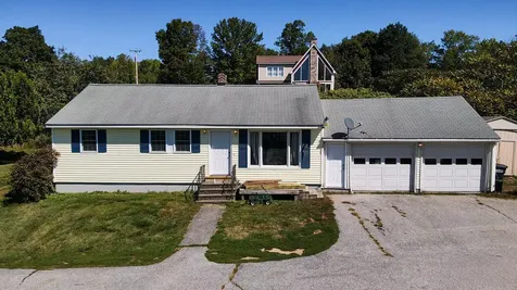 455 Billings Road Hermon ME 04401