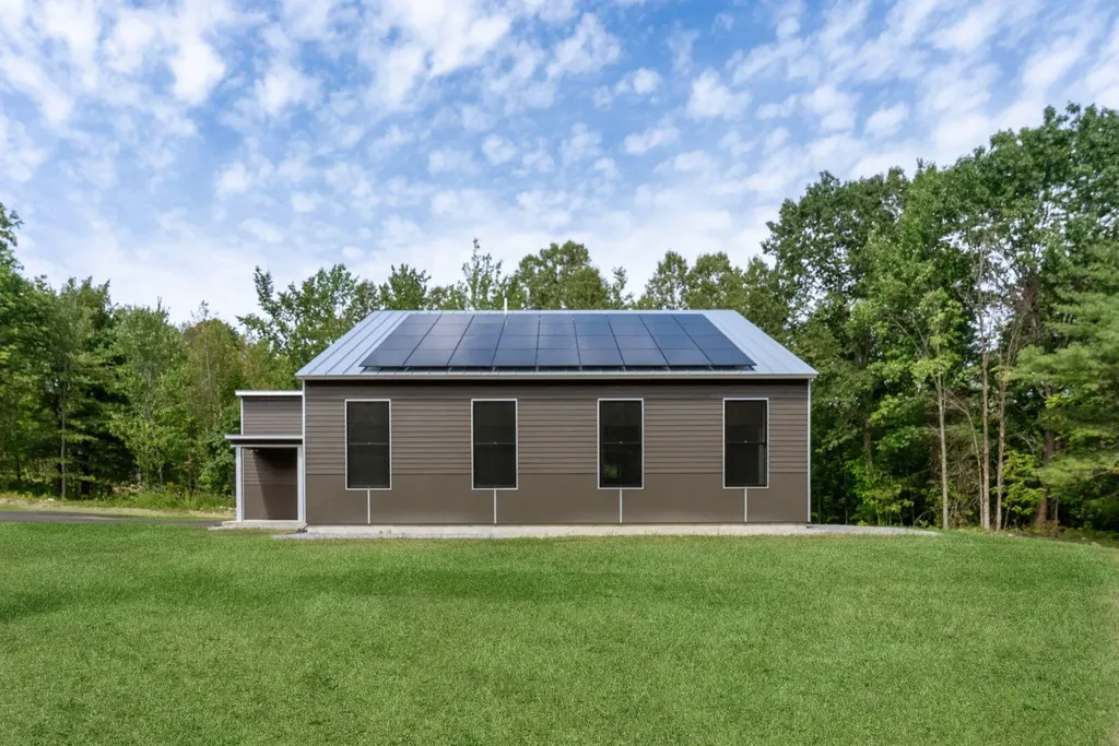 5 Mattie Lane Durham ME 04222