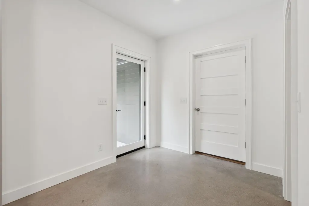 5 Mattie Lane Durham ME 04222