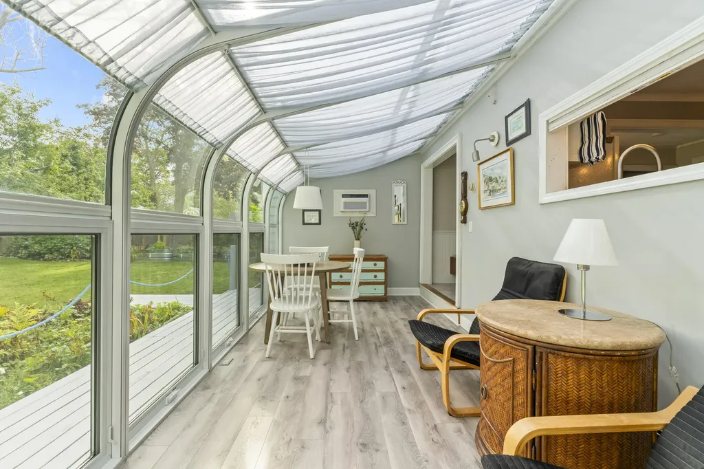 10 Cheverus Road Cape Elizabeth ME 04107