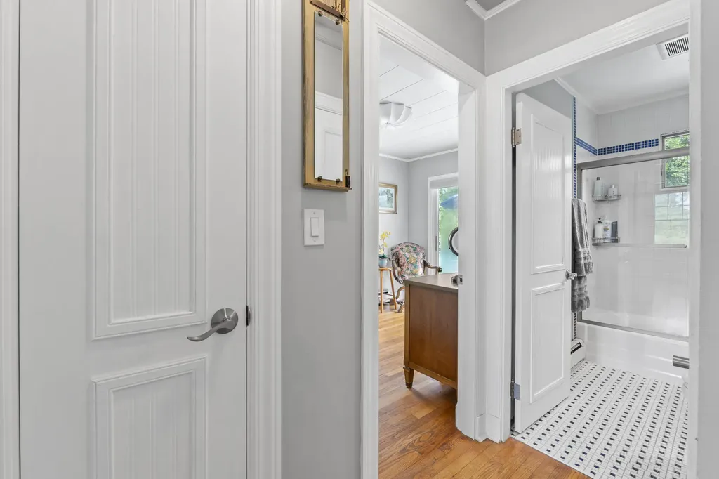 10 Cheverus Road Cape Elizabeth ME 04107