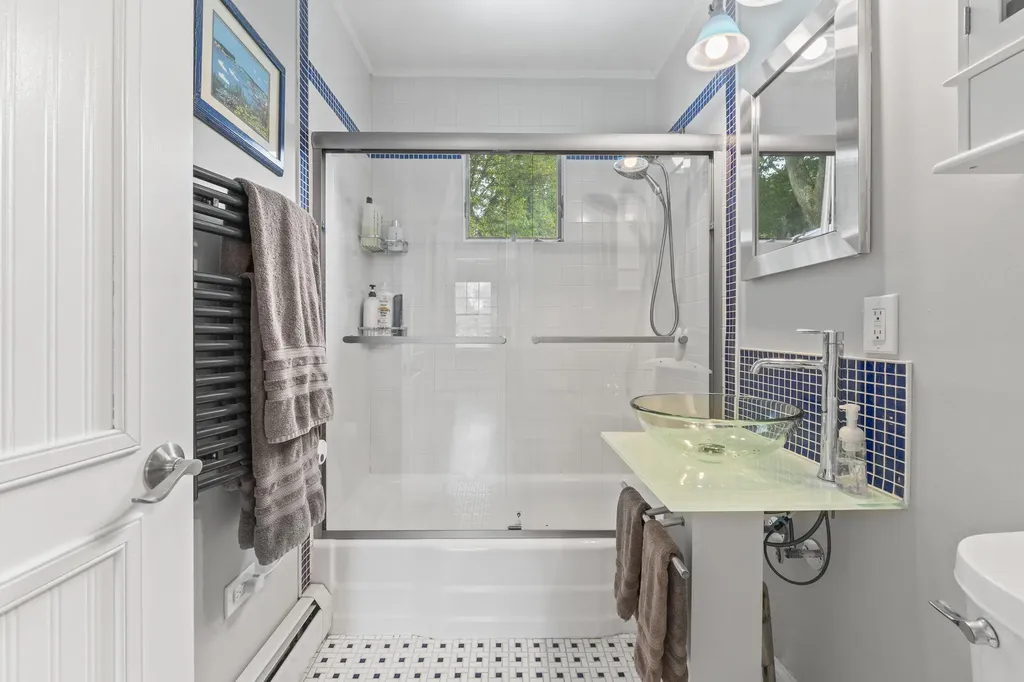 10 Cheverus Road Cape Elizabeth ME 04107