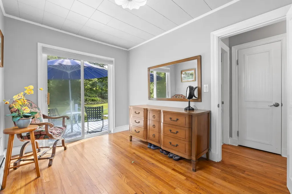 10 Cheverus Road Cape Elizabeth ME 04107