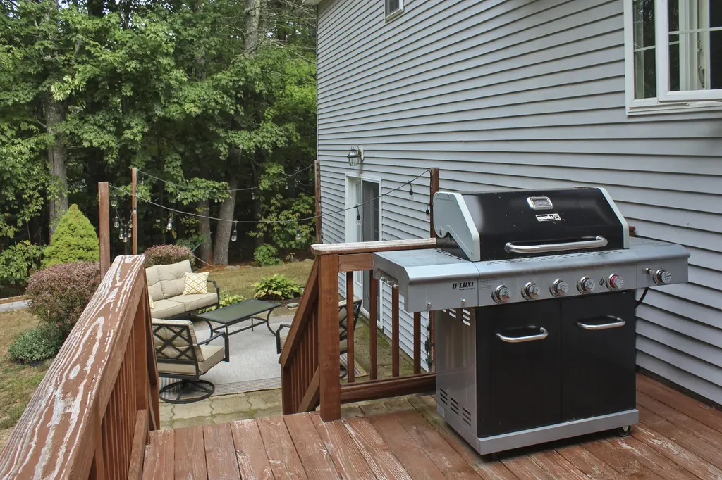 174 Raymond Hill Road Raymond ME 04071