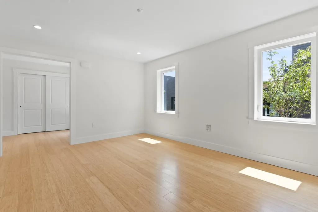 41 W Presumpscot Street Portland ME 04103