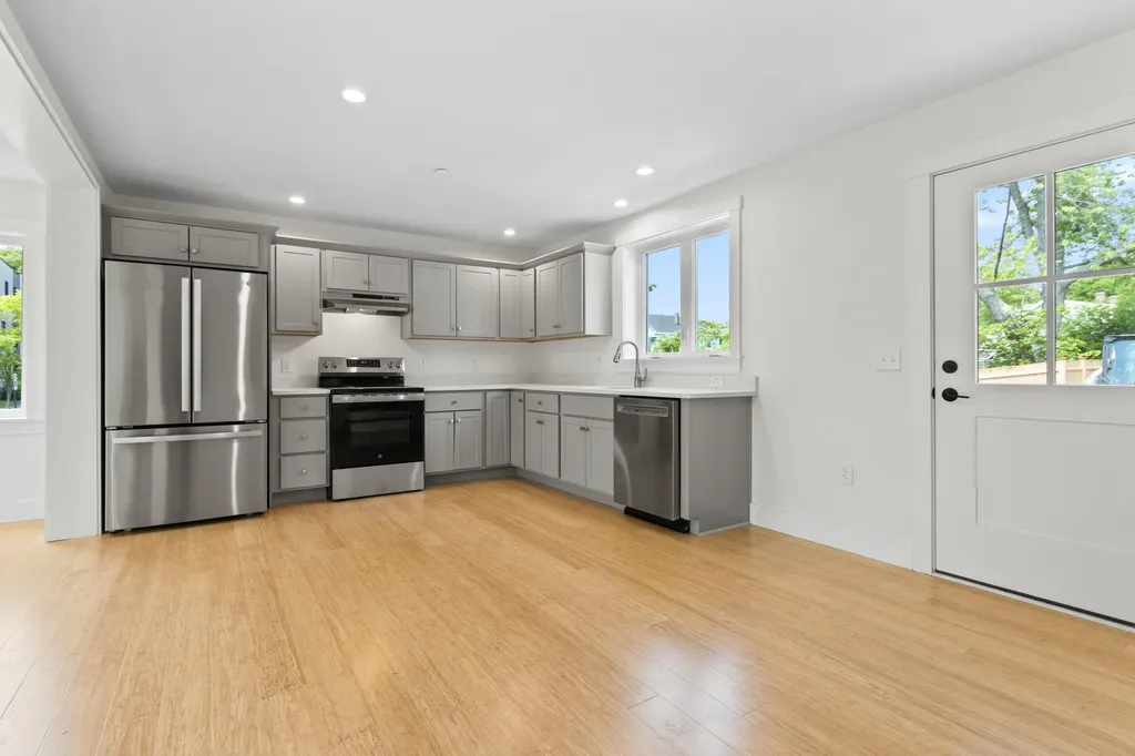 41 W Presumpscot Street Portland ME 04103