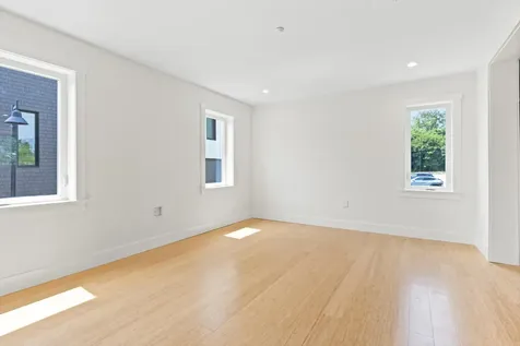 41 W Presumpscot Street Portland ME 04103