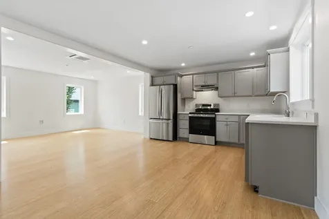 41 W Presumpscot Street Portland ME 04103