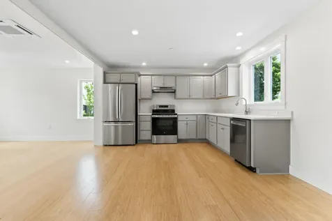 41 W Presumpscot Street Portland ME 04103