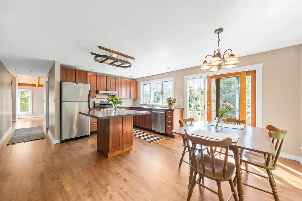 27 Rein Road Saint George ME 04859