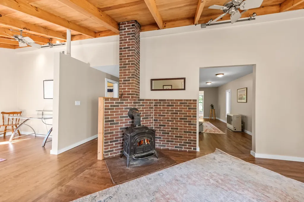 27 Rein Road Saint George ME 04859