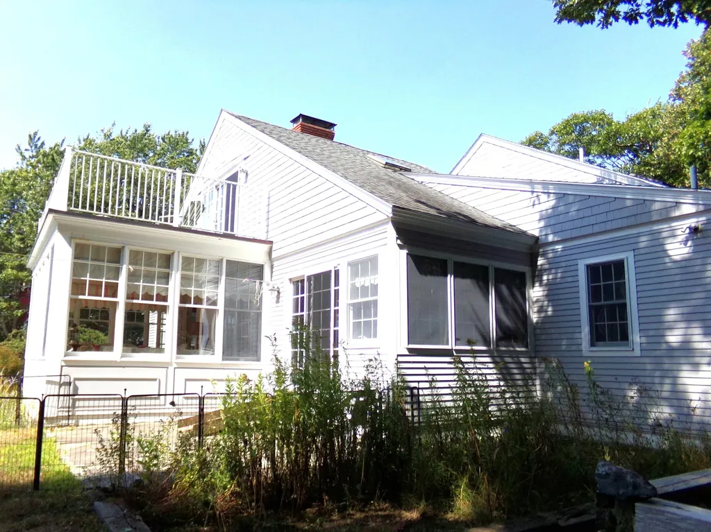 5 Main Street Sorrento ME 04677