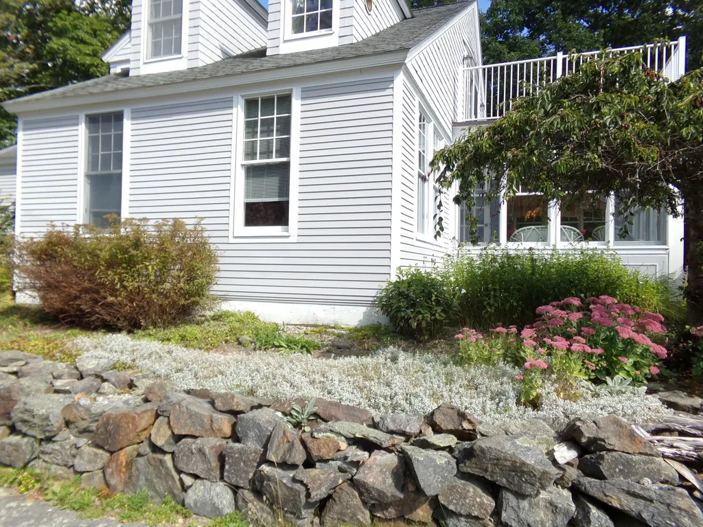 5 Main Street Sorrento ME 04677