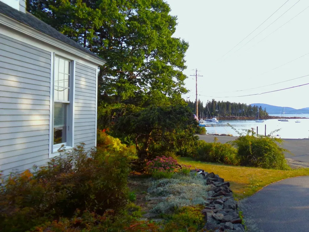 5 Main Street Sorrento ME 04677